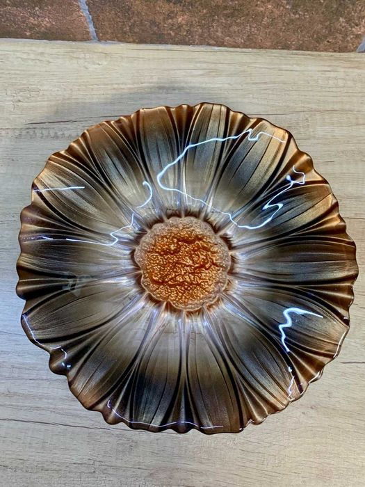 Блюдо скляне сервірувальне 28см Flower Амбер
