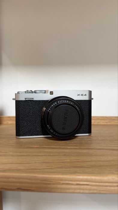 Fujifilm X-E4 Silver + XF27mmF2.8 R WR – 2.792 disparos