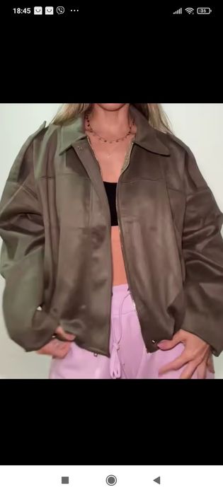 Об'ємна куртка-бомпер