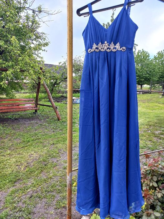 Плаття на випускний