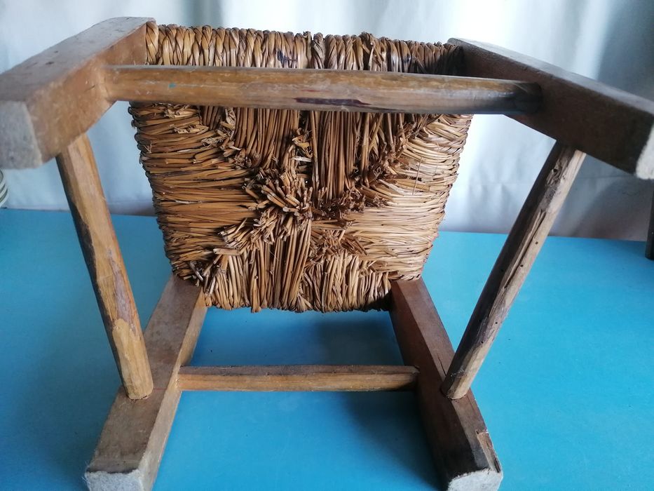 Cadeira infantil antiga
