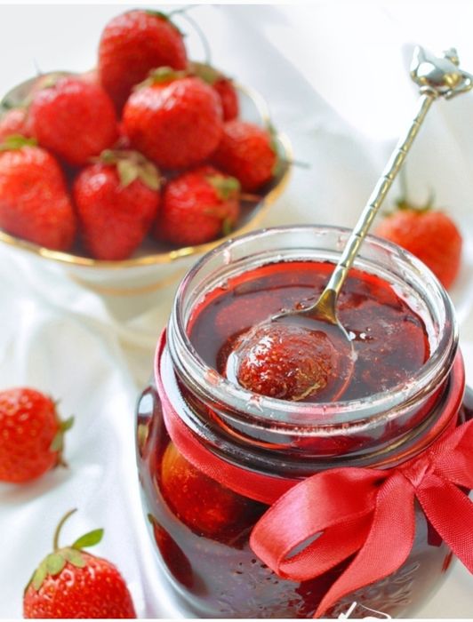 Великий вибір домашньої консервації