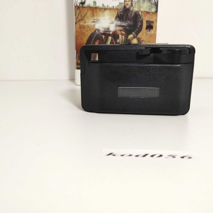 KODAK Instamatic 77X - analogowy aparat fotograficzny na film 126