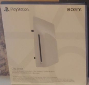 Ps5 slim e acessórios tudo novo e selado factura e garantia Worten.
