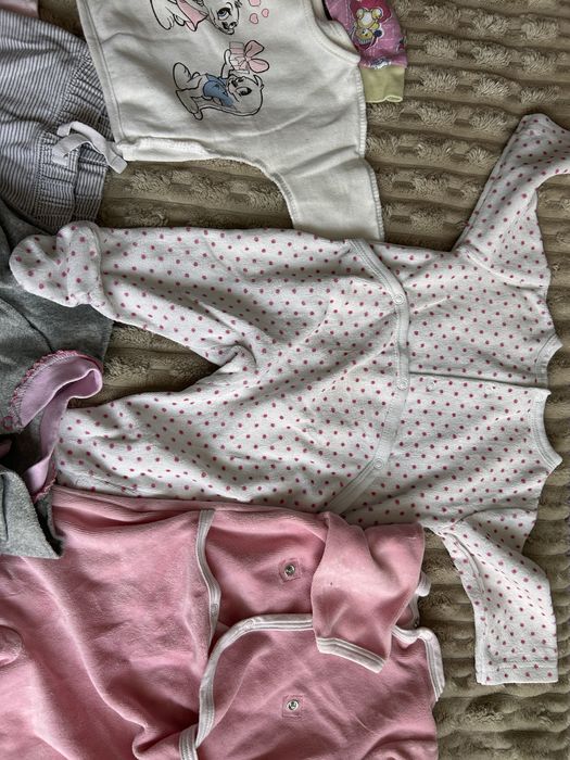 Дитячі речі відам безкоштовно