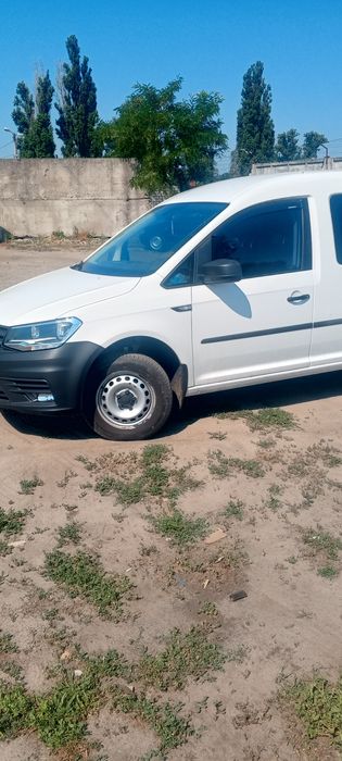 Продам автомобіль Volkswagen Caddy