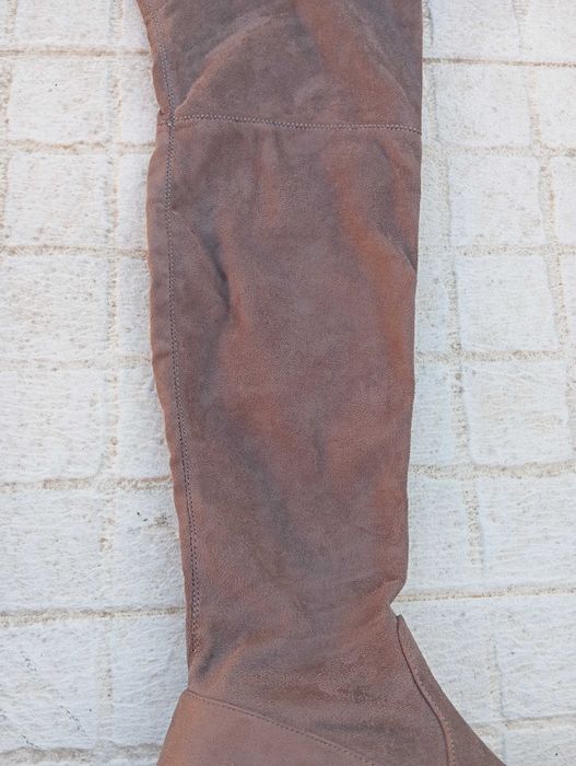 Botas altas castanhas com elástico