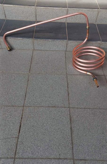 Авторский дистиллятор медный для коллекции.