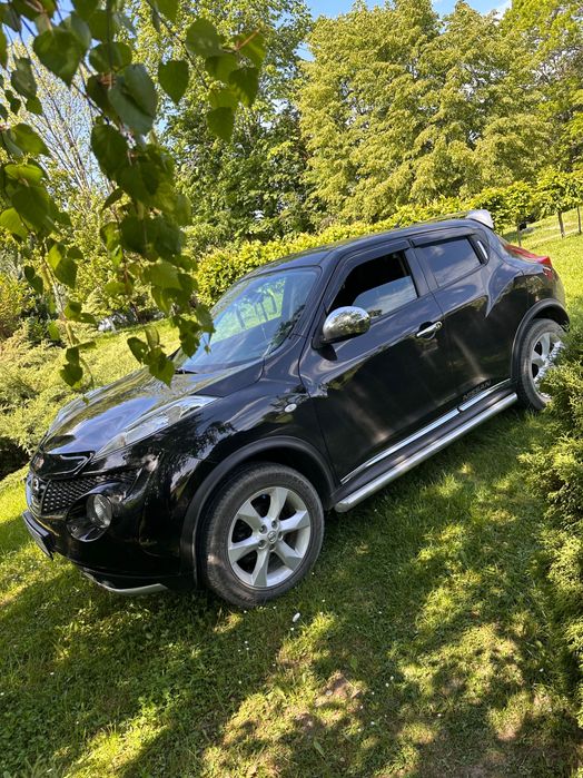 Автомобіль Ніссан Жук