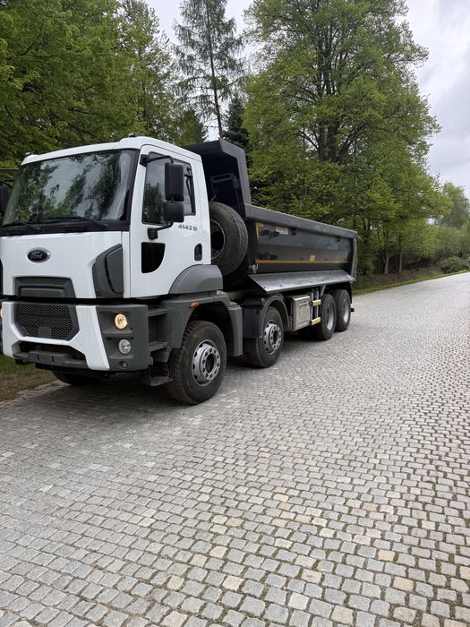 Ford f-max cargo 8x4