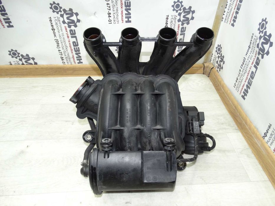 Колектор впускний Audi A4 B6 B7 VW Passat B5+ 2.0 ALT 06B133210AT