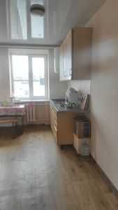 84/100 будівлі готелю площею 1628,4 кв, м. Сарни, Соборна 1 - View 2