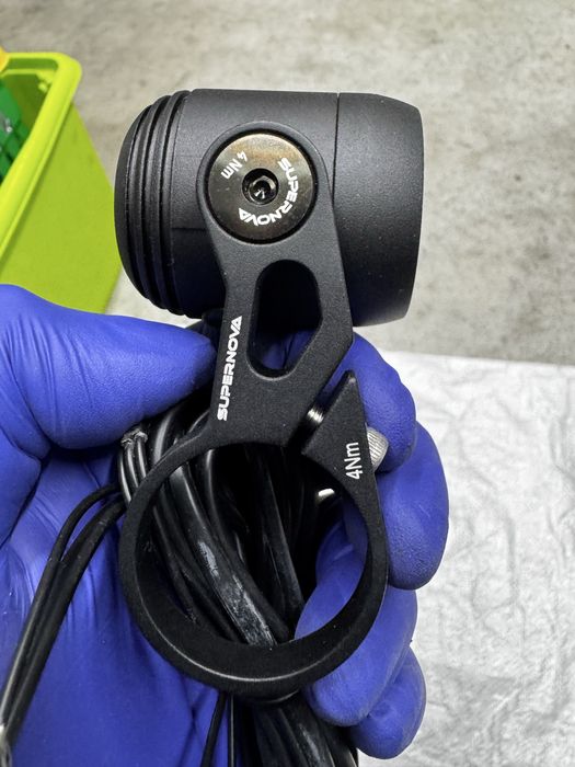 Lampka rowerowa supernova e3 pure 3 nowa !