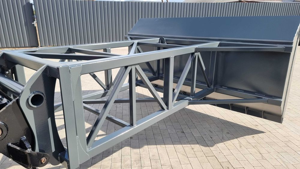 Podgarniacz do zboża manitou jcb dieci pasze jlg claas kramer