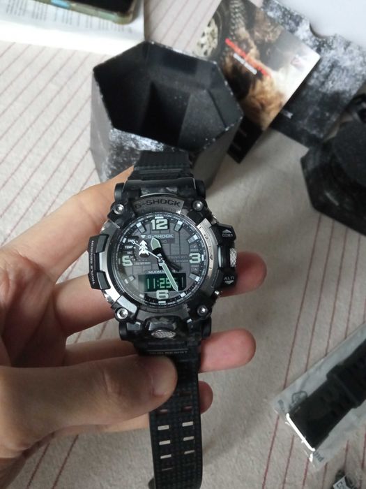 Casio G-Shock GWG-2000 super stan plus drugi nowy pasek i śruby