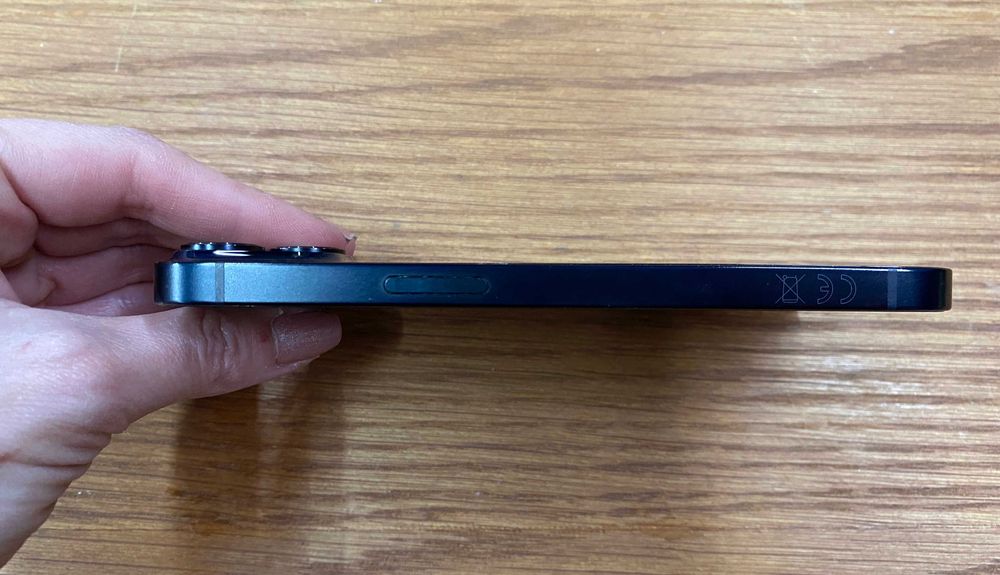 iPhone 14 128GB - Desbloqueado - Com garantia e com bateria a 100%