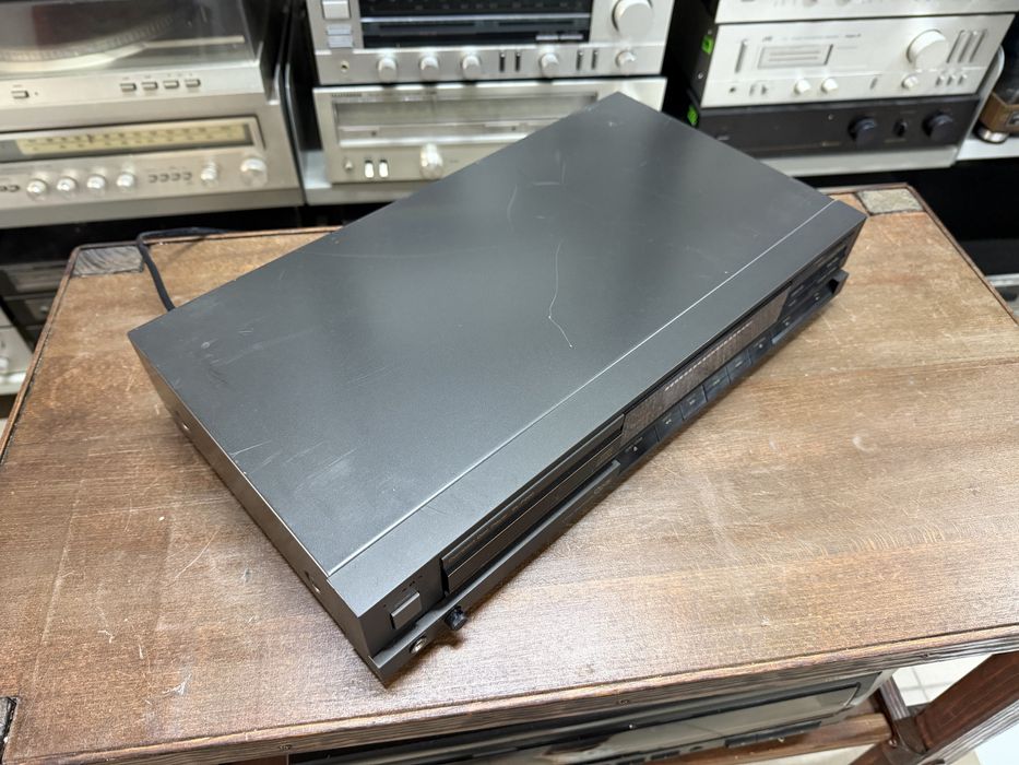 Odtwarzacz plyt CD Technics SL-P200 Audio Room