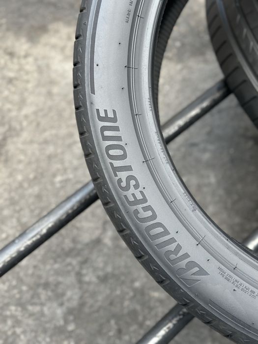 Топова шина‼️Bridgestone Alenza 001 96W 235/45 r20 7.7мм 2024рік