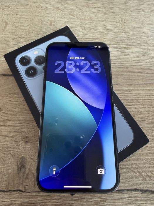 iPhone 13 Pro Max 256GB в цвете Sierra Blue