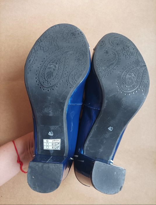 40 26cm Czółenka Mod Shoes skórzane damskie 40 26cm kryte