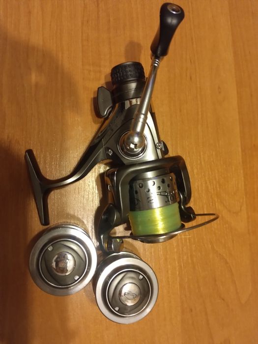 kołowrotek caprido 309