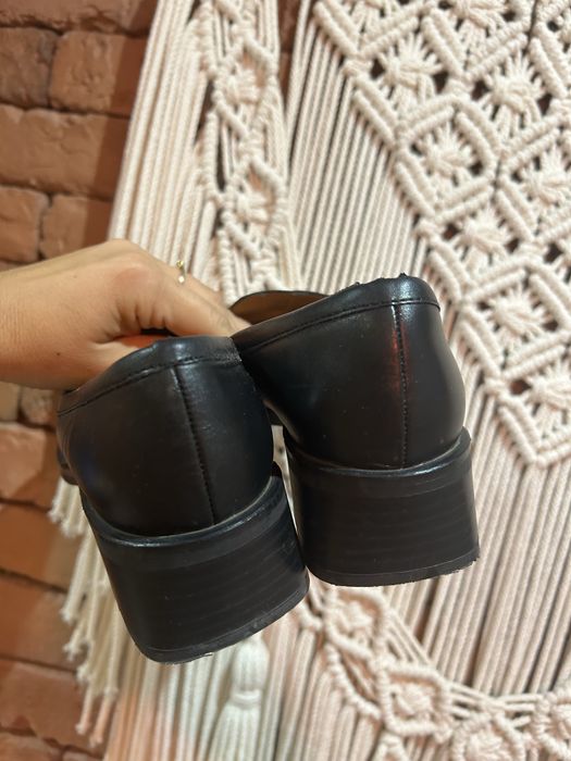 Mokasyny firmy Zara w rozmiarze 39