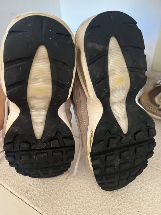 Nike Air 95 rosa/bege