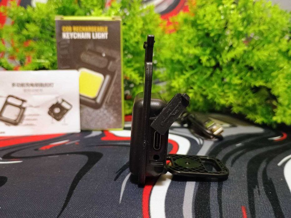 Міні LED ліхтарик брелок, з магнітом та карабіном акумуляторний 500мАг