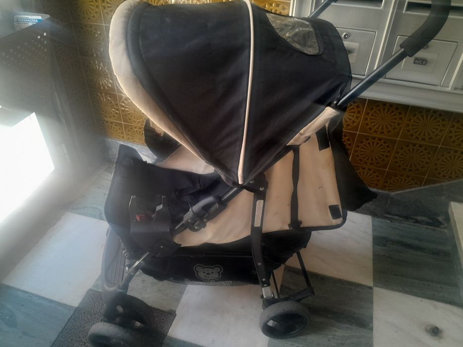 Vendo optimo carrinho de bebe estado novo 10€