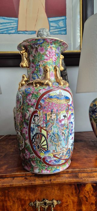 Chiński wazon z porcelany w stylu Famille Rose lub Rose Canton antyk