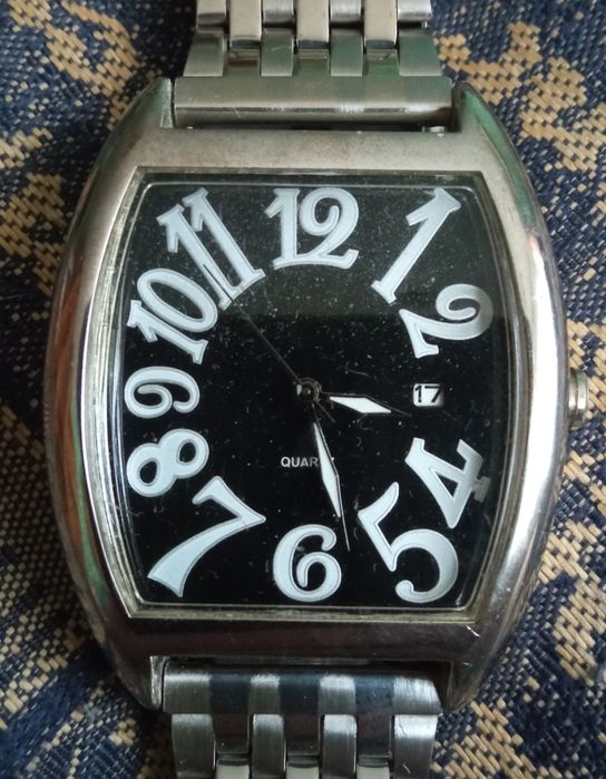 Часы наручные кварцевые REMY MARTIN