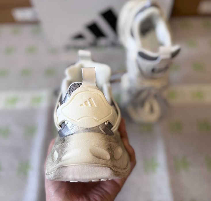 Кроссовки Adidas Vento XLG Runner Deluxe Sail Grey/Core White/Off White/Кросівки Жіночі Адідас Венто Dirty / Silver