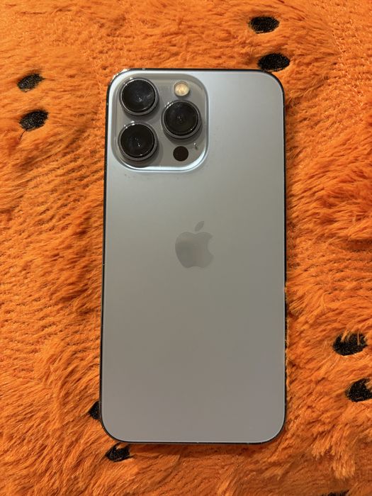 Iphone 13 pro górski błękit