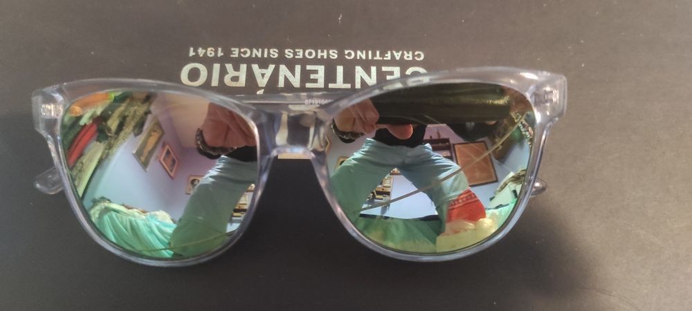 Óculos escuros espelhados