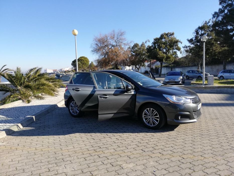 Citroën C4 - particular - único dono