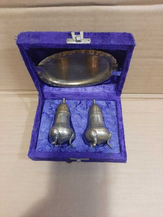 Столовый набор для специй