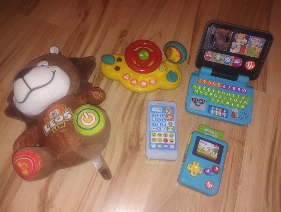 Zestaw zabawek dla dzieci stan bardzo dobry