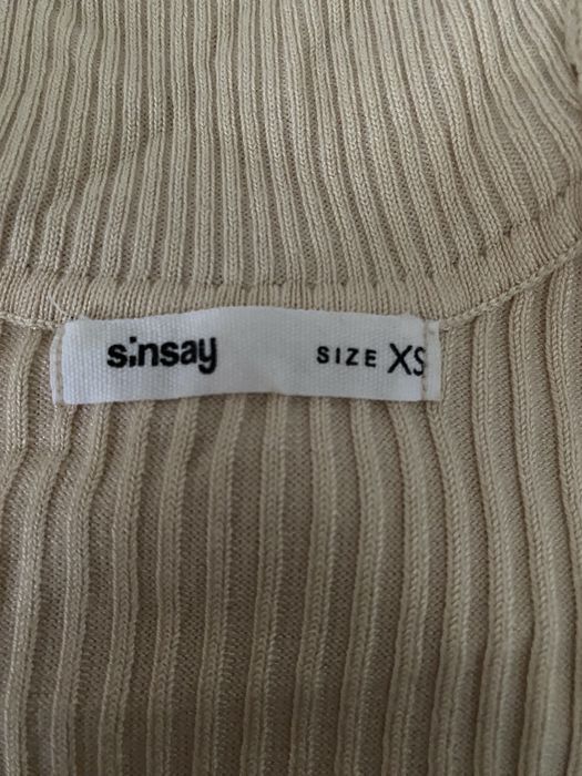 Майка жіноча з горлом розмір xs, sinsay