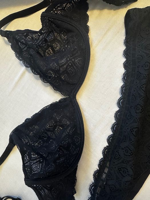 Biustonosz i majtki intimissimi