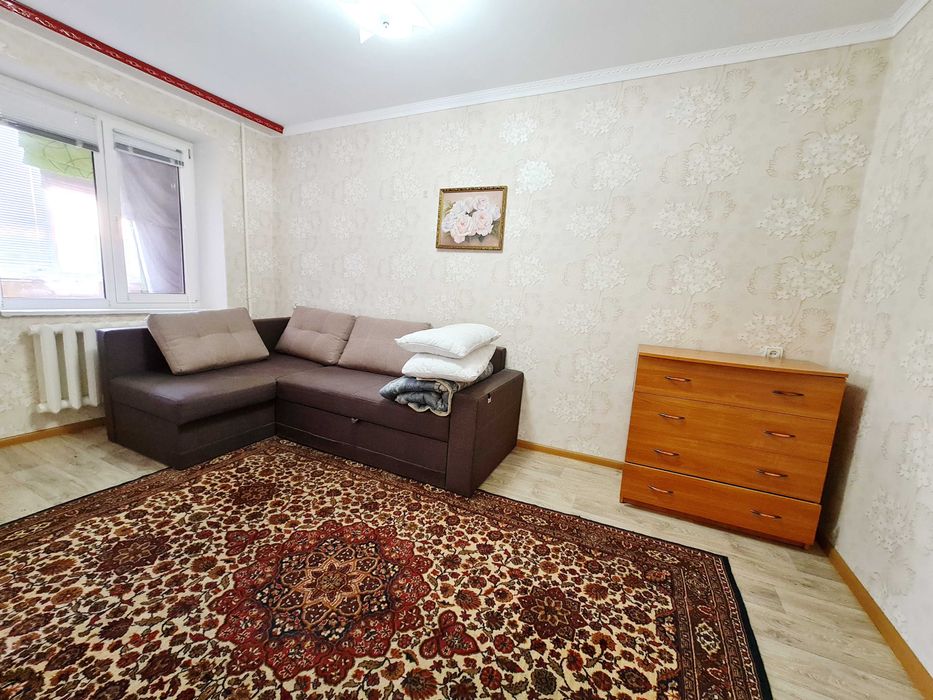 Двухкімнатна в центрі, біля ТРЦ Любава. Гоголя 206.