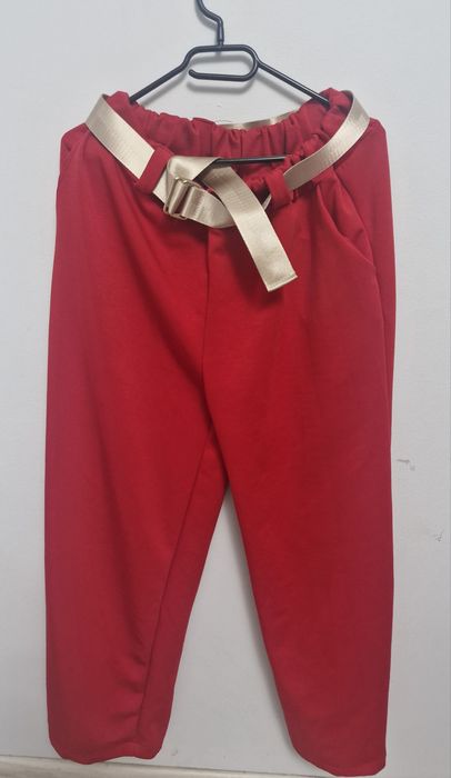 Szwedy czerwone z paskiem