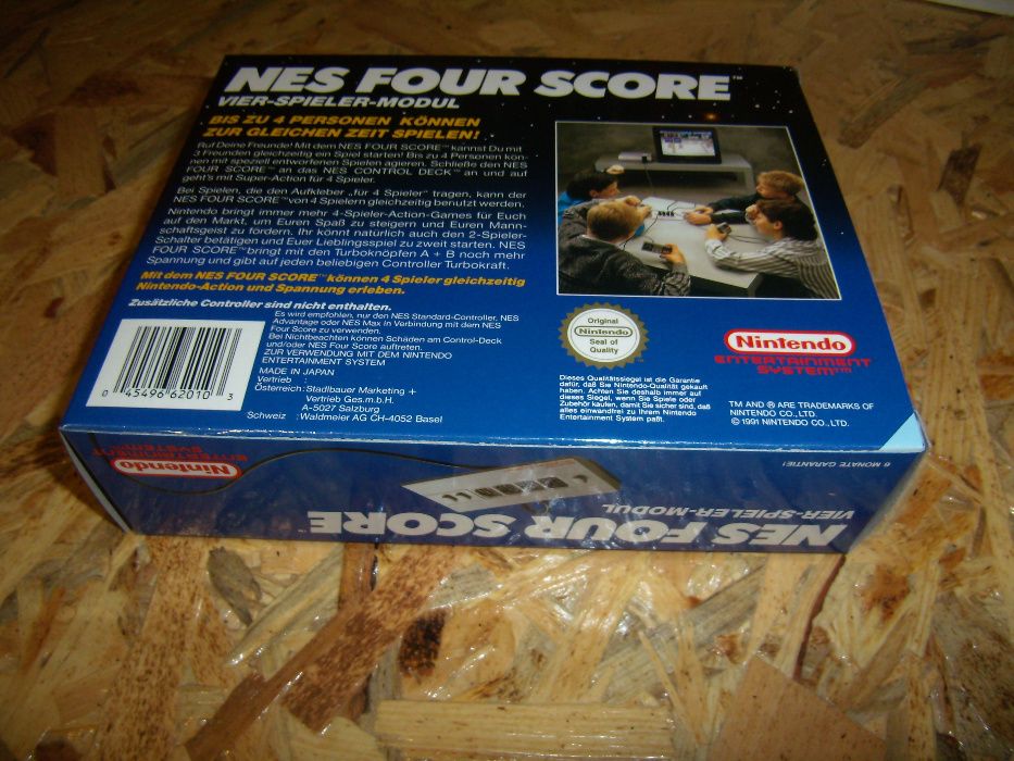 Nintendo NES Four Score na caixa - NOVO - portes grátis