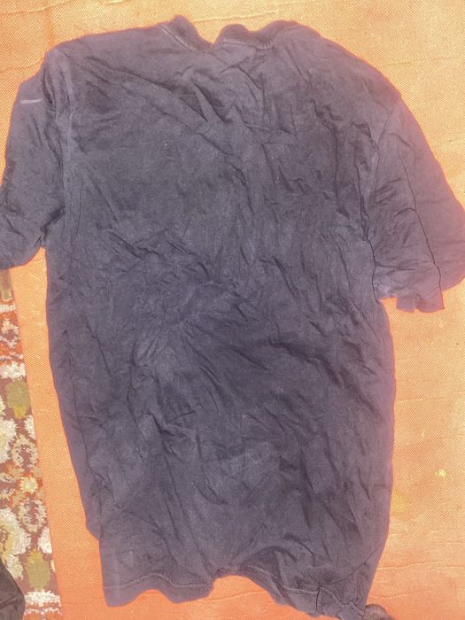 Футболка найк в идеальном состоянии, плохое освещение.