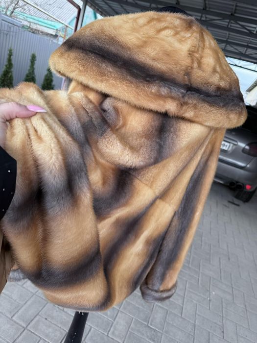 Шуба норковая натуральный мех. 48 рамер.