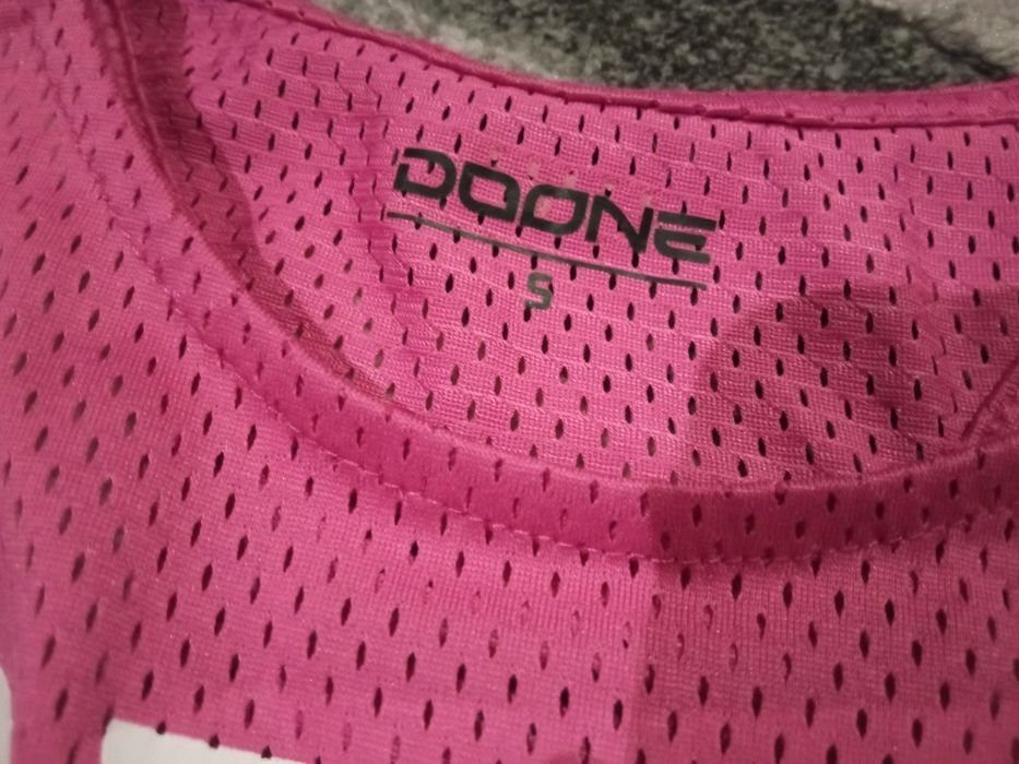 Top desportivo de duas cores