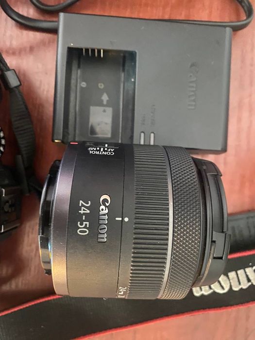 Canon EOS RP + RF 24-50mm f/4.5-6.3 IS STM