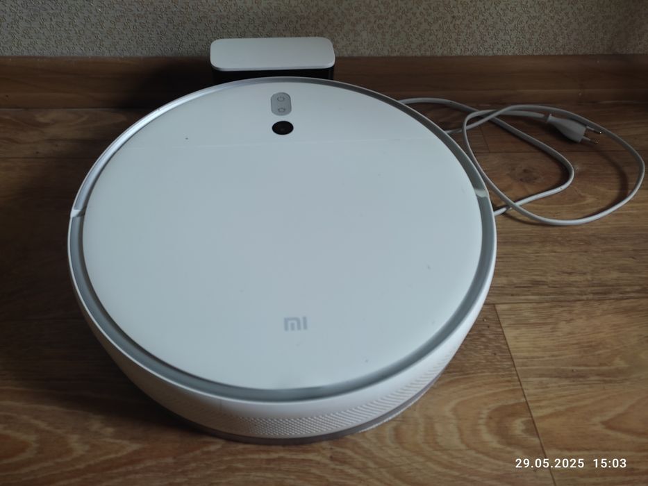 Робот пылесос Mi Robot vacuum mop 2
Робот-пилосос Xiaomi Mi Robot Vacu