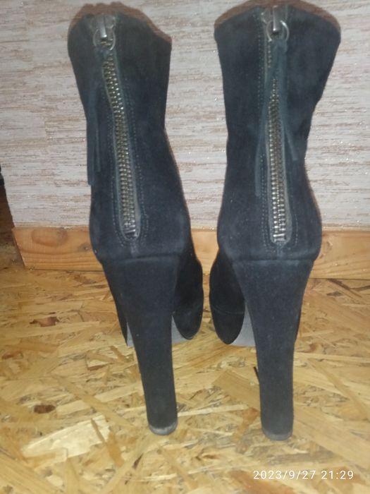 Осінні стильні ботіночки