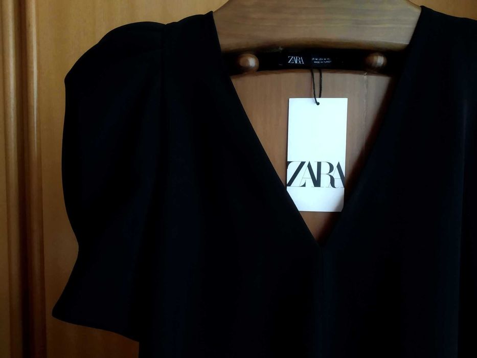 (NOVO C/ ETIQUETA, PORTES GRÁTIS) ZARA - Vestido Preto Manga Abalonada