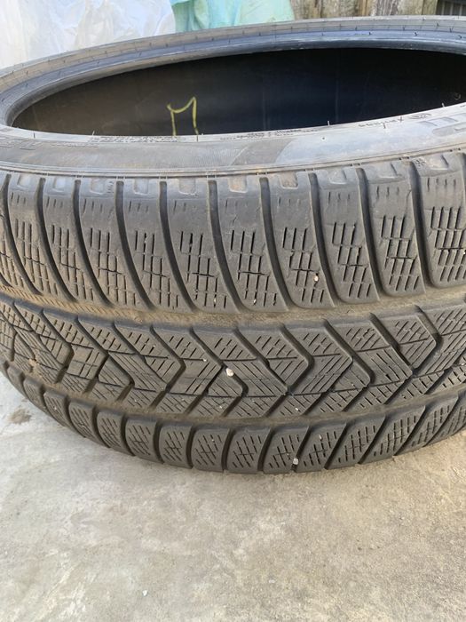 Pirelli Scorpion Winter 275/40 R22